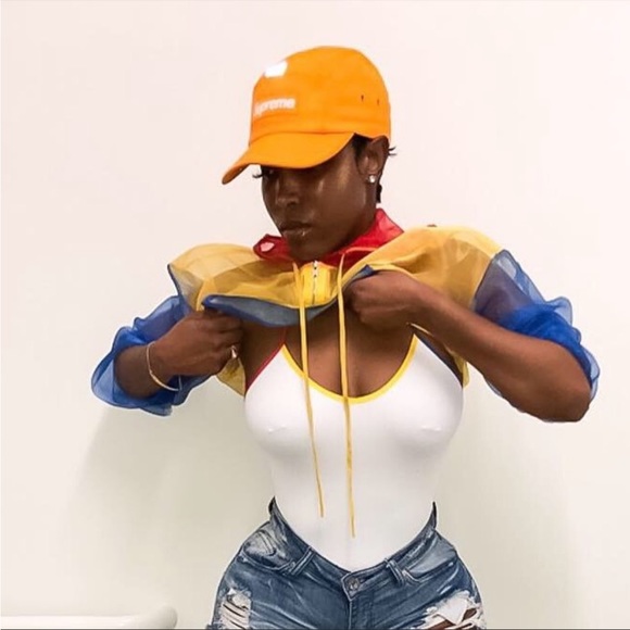 Color Block Sheer Top - Picture 2 of 3